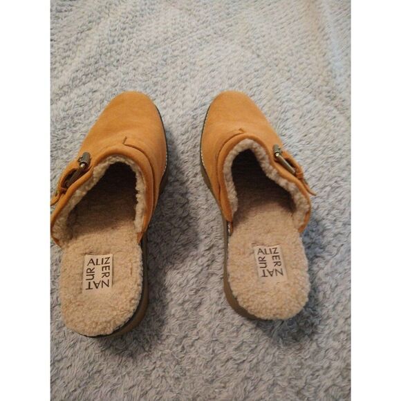 Naturalizer platform faux fur suede size 9 slides - Picture 9 of 10